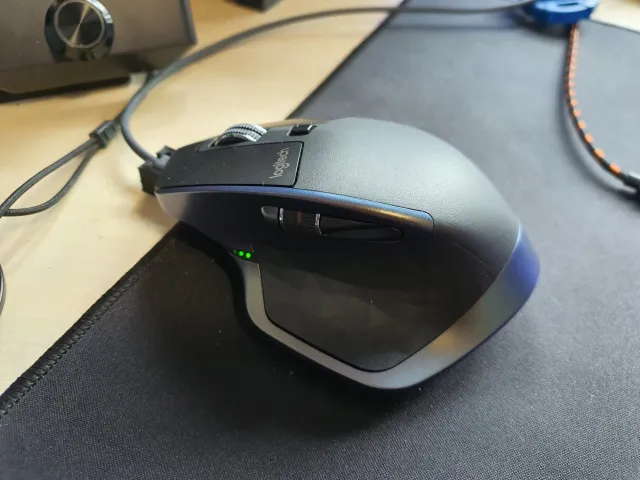 MX Master mouse dock (Fits MX Master and MX Master 2S)