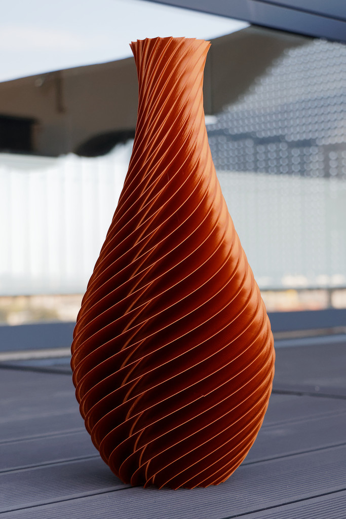 Twirled fluted vase — miniatura 4