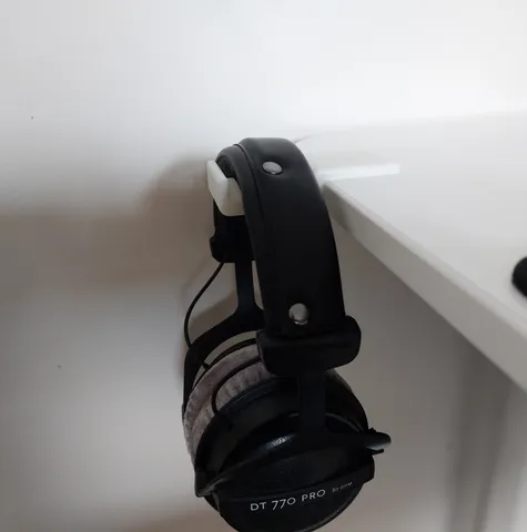 Headphone Holder for Ikea Bekant desks