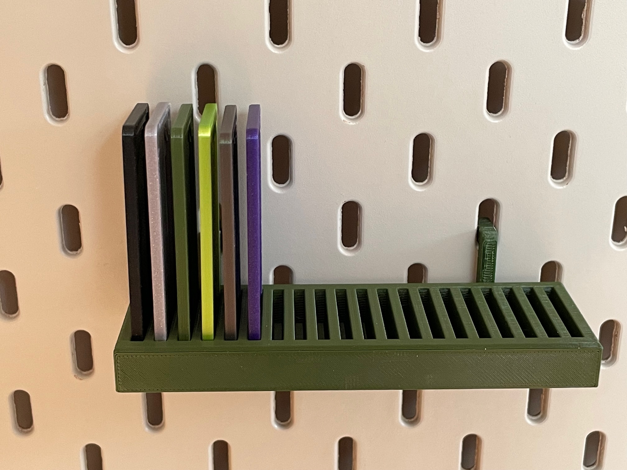 Compact Filament Swatch holder for IKEA SKÅDIS