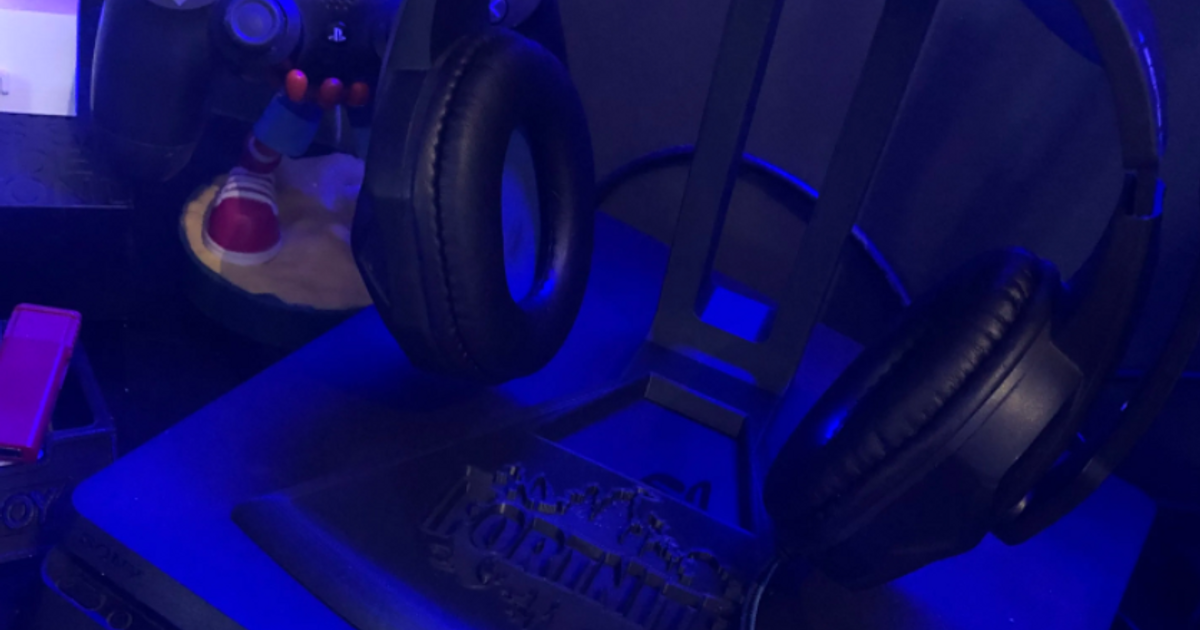 SUPPORT CASQUE FORTNITE FORTNITE HEADPHONE STAND by Arash68