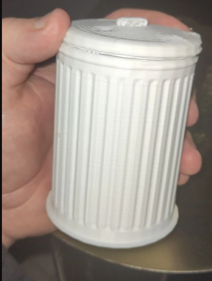 Simple poubelle / Simple trash
