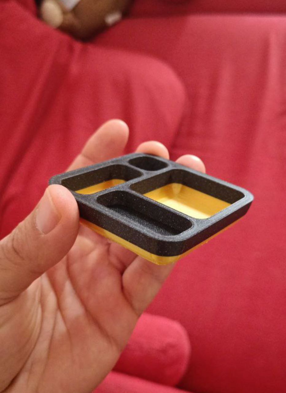 Bicolor box