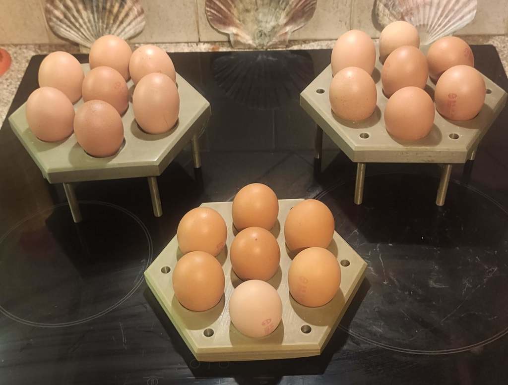 Miniatura 2 do modelo 3D Chicken Egg Stand