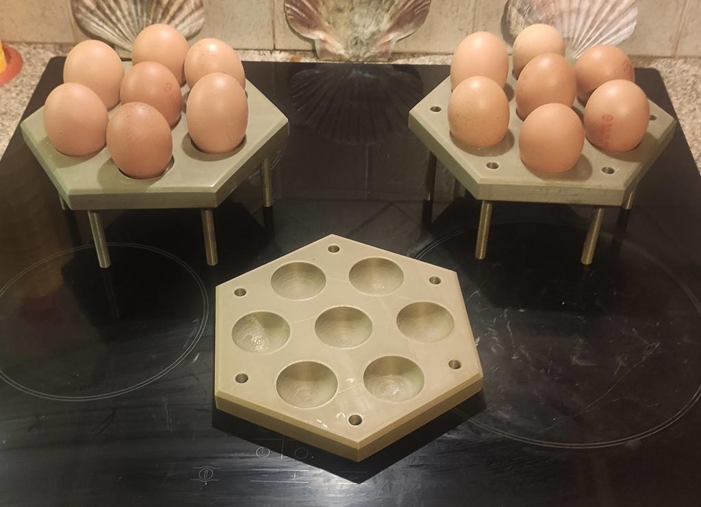 Miniatura 3 do modelo 3D Chicken Egg Stand