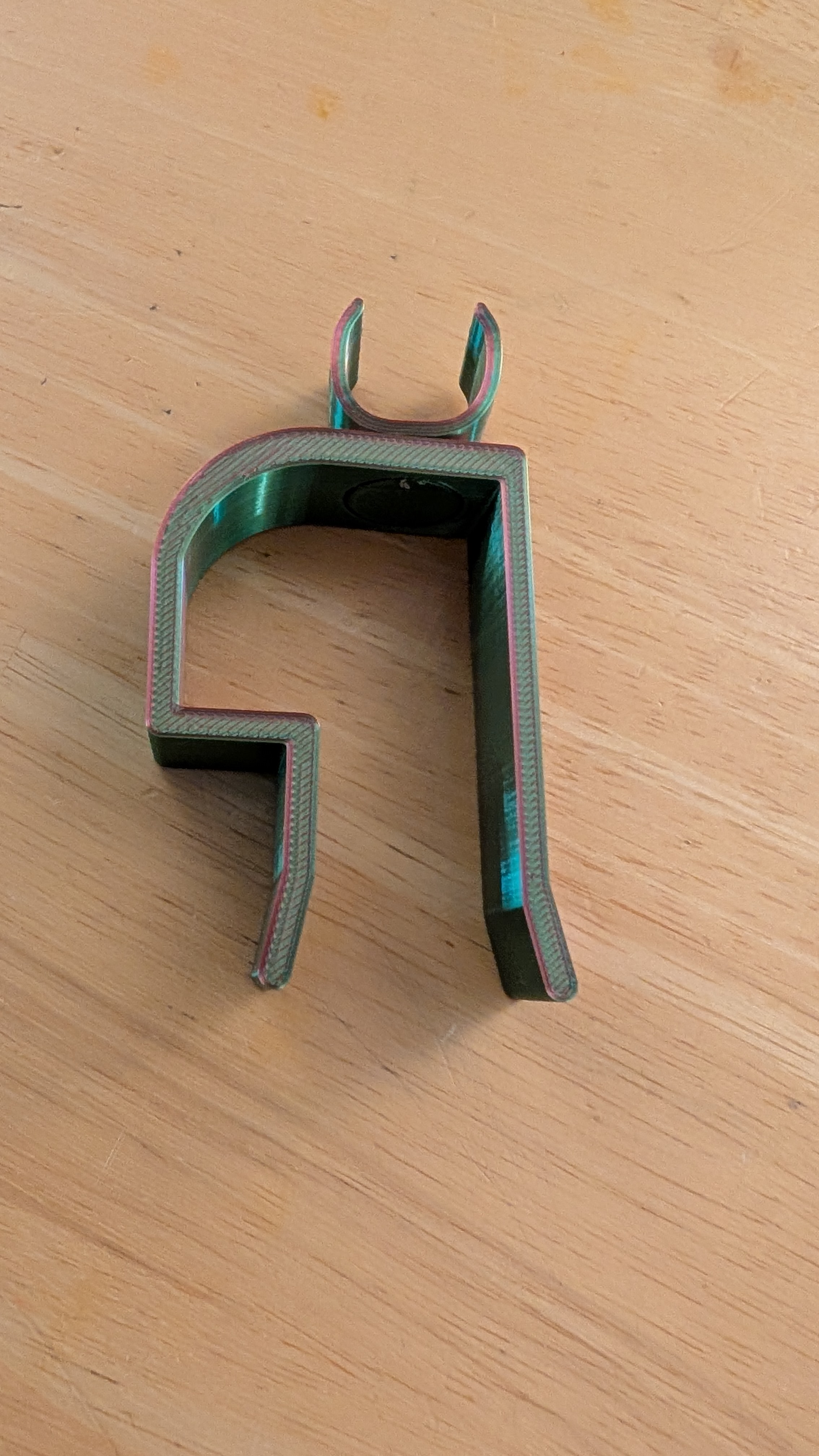 Thuma headboard CPAP clip