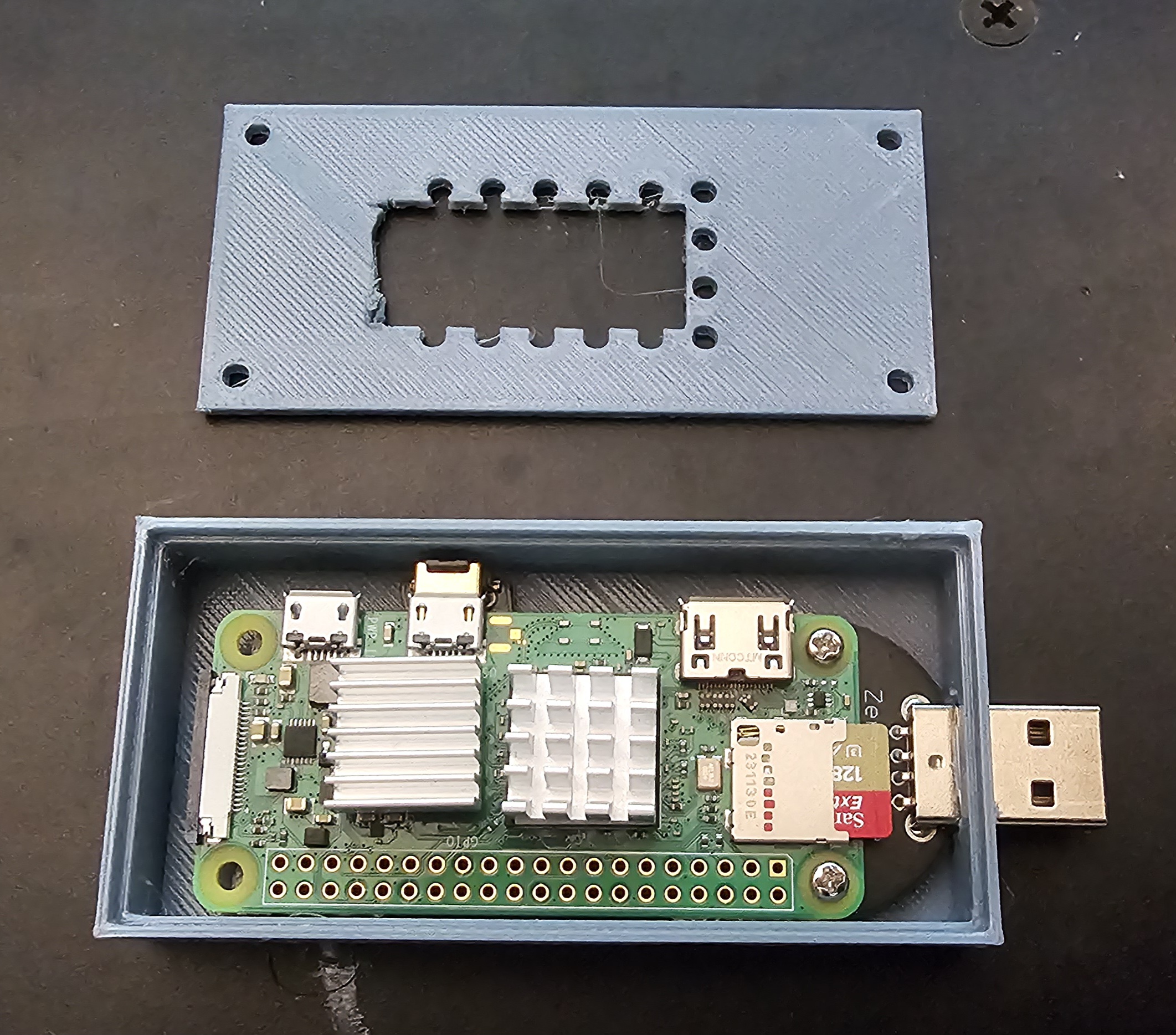 Raspberry Pi Zero 2 W (with Zero Dongle) Case