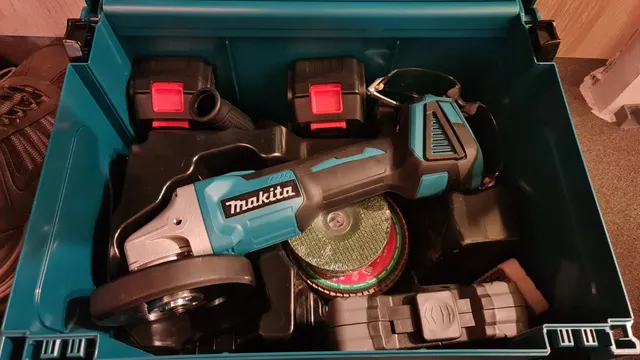 Makita logo (2 color)