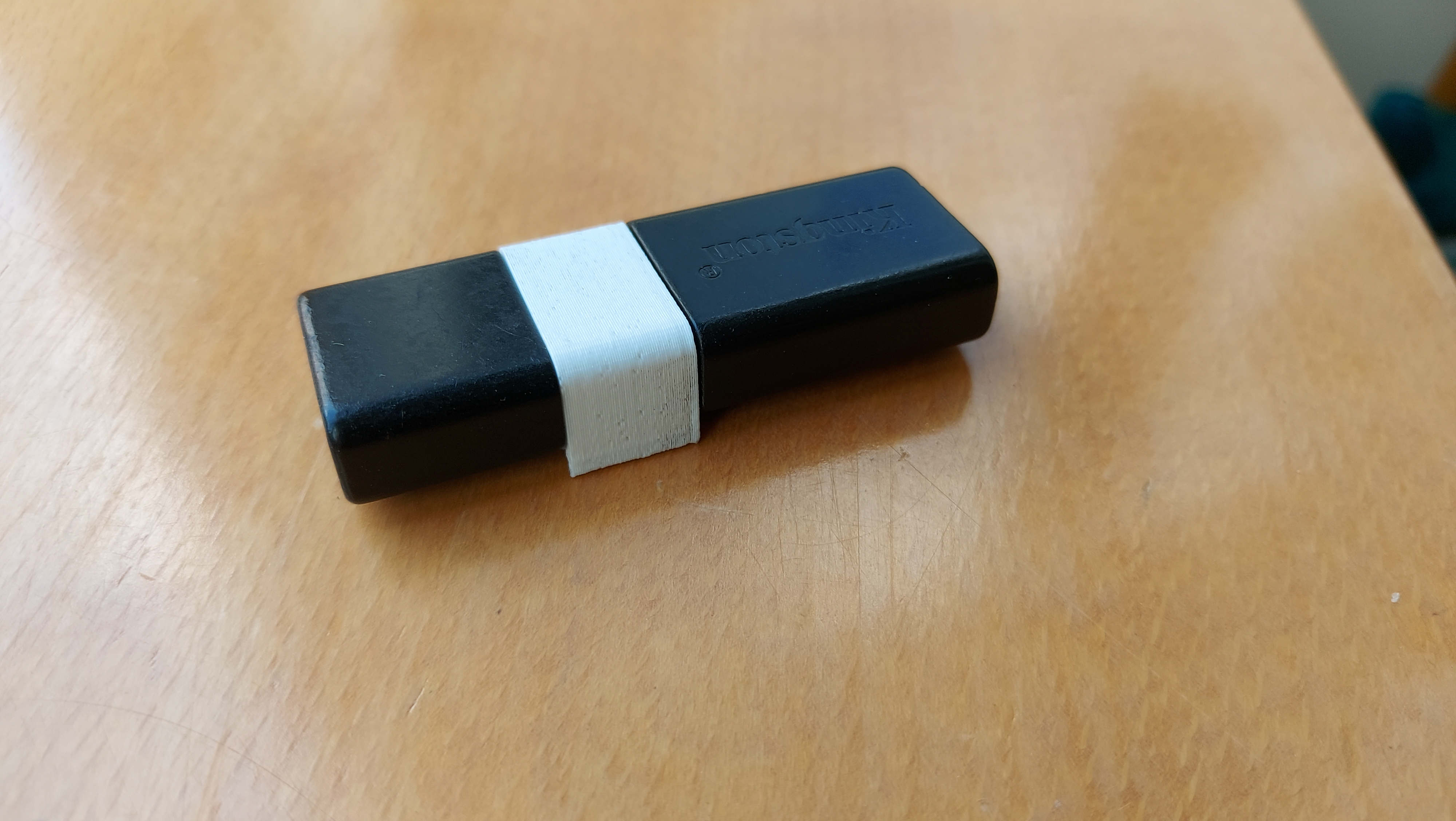 Kingston DataTraveler USB storage securer