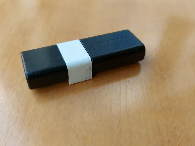 Kingston DataTraveler USB storage securer