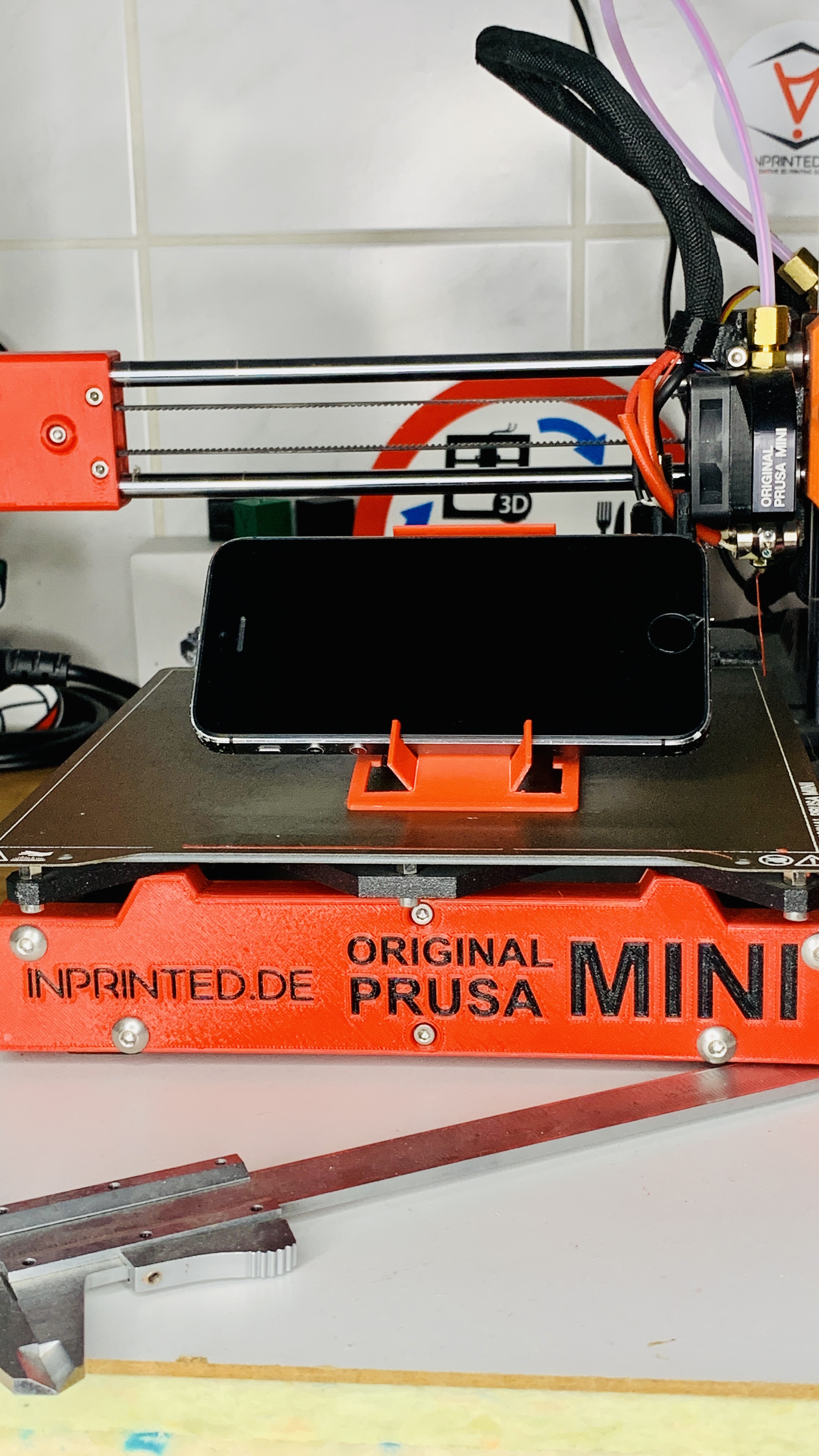 Cell phone holder (credit card size) by RobertoColucci_3D Download