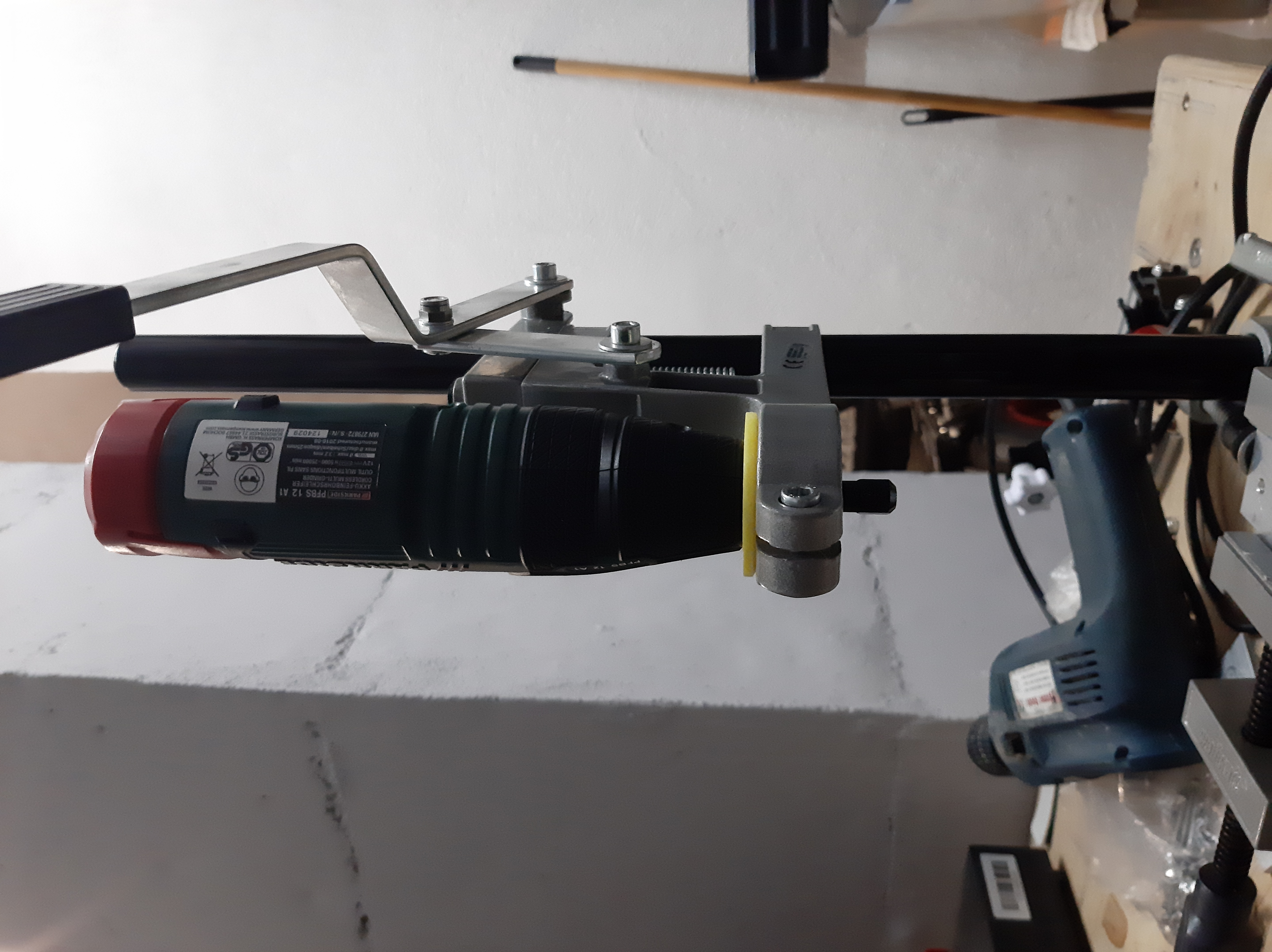 Drill press for a Dremel by mitchnajmitch - Thingiverse