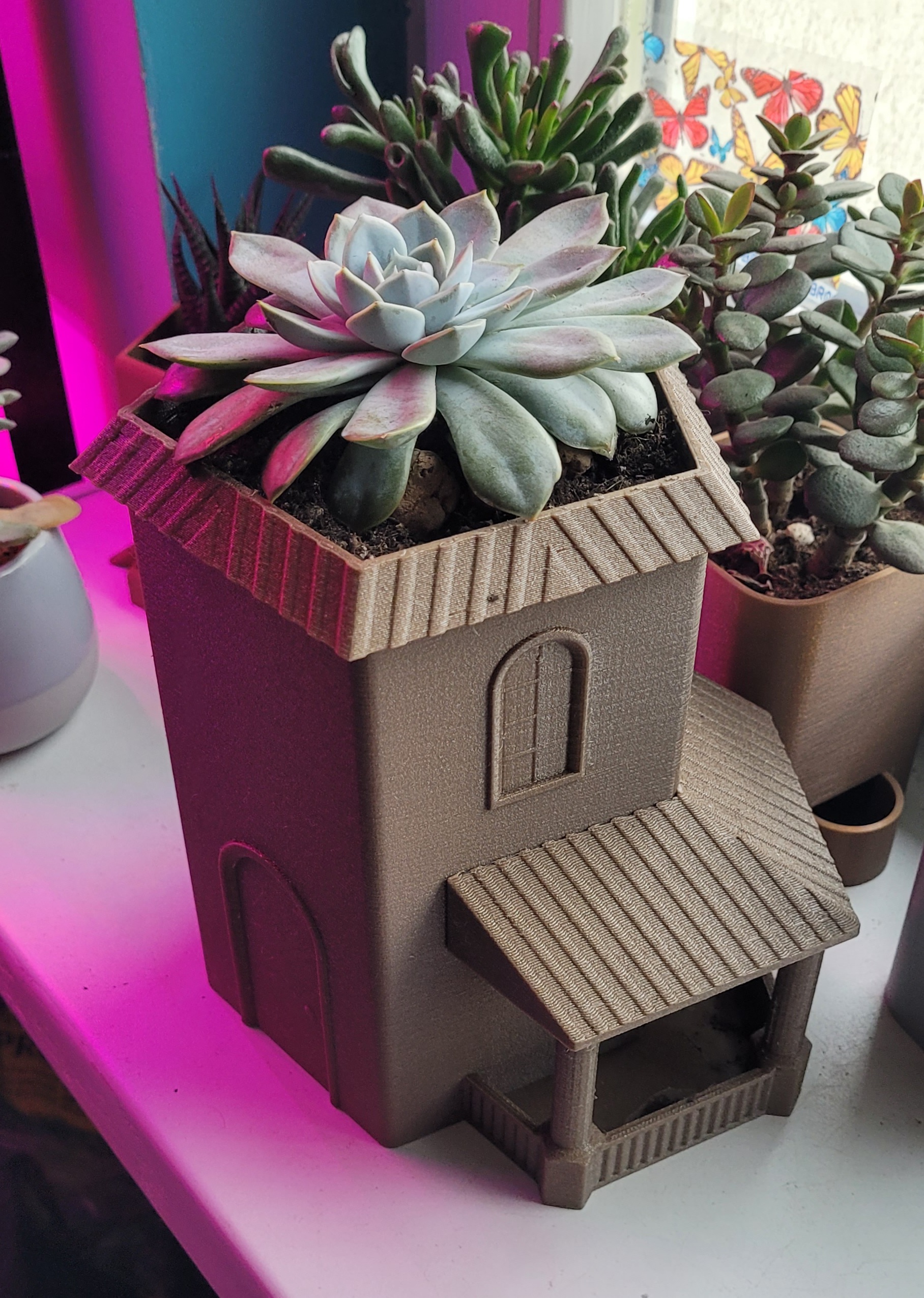 Flowerpot with drain