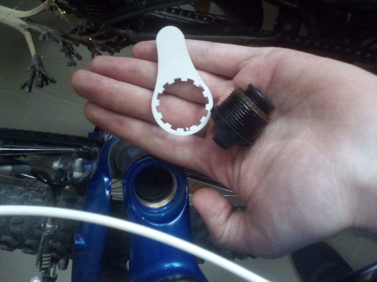 Suntour MTB Fork Preload Knob Removal Tool by FBMinis Download free