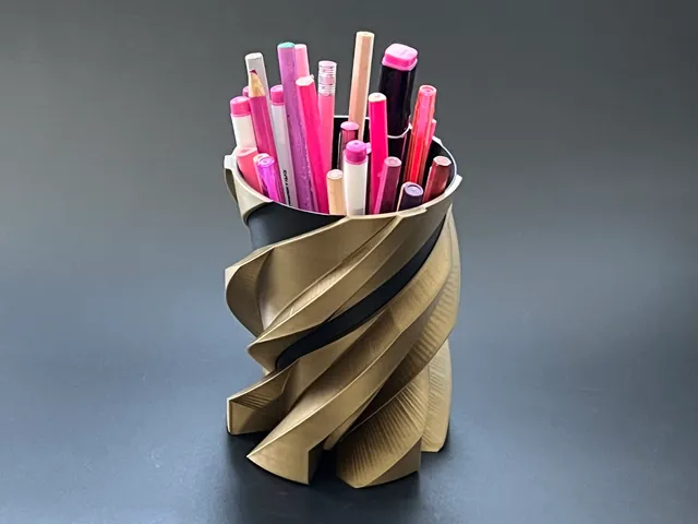 Coil Cut Vase