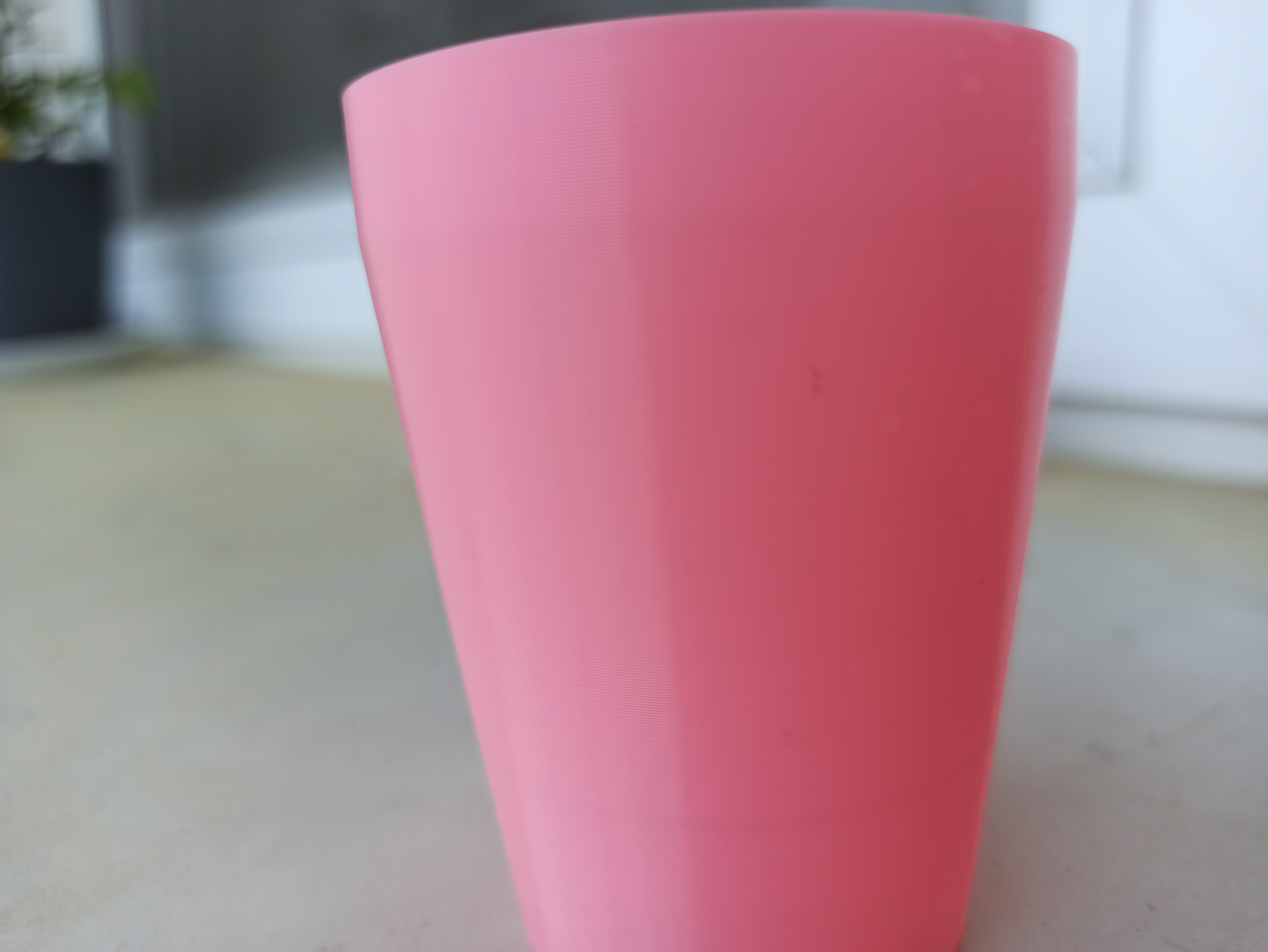 Miniatura 3 do modelo 3D Simple seedling flower pot