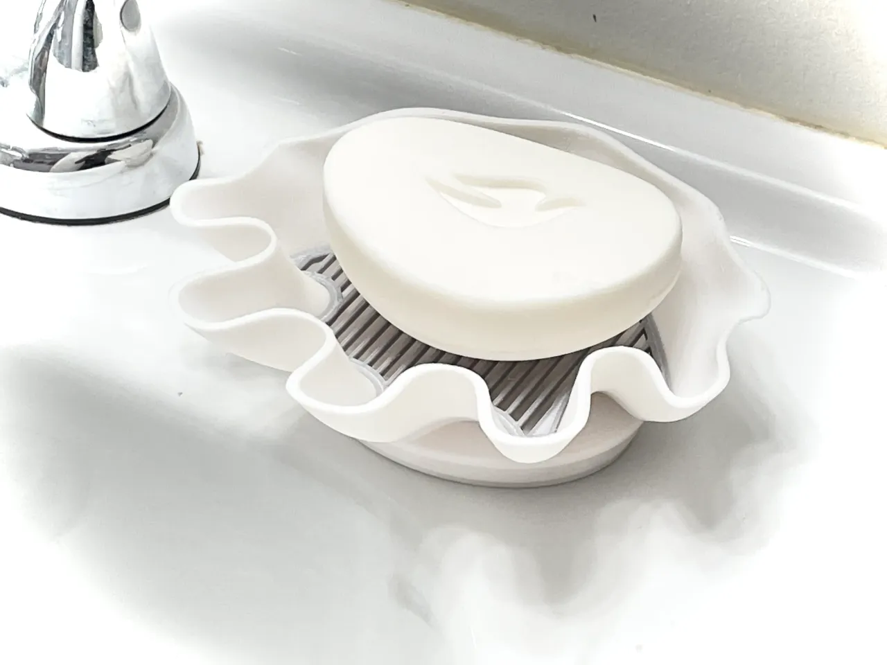 STL file CENOTE  Self-draining Soap Dish 🧼・3D print model to