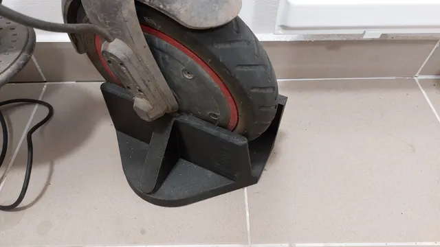 Xiaomi scooter stand