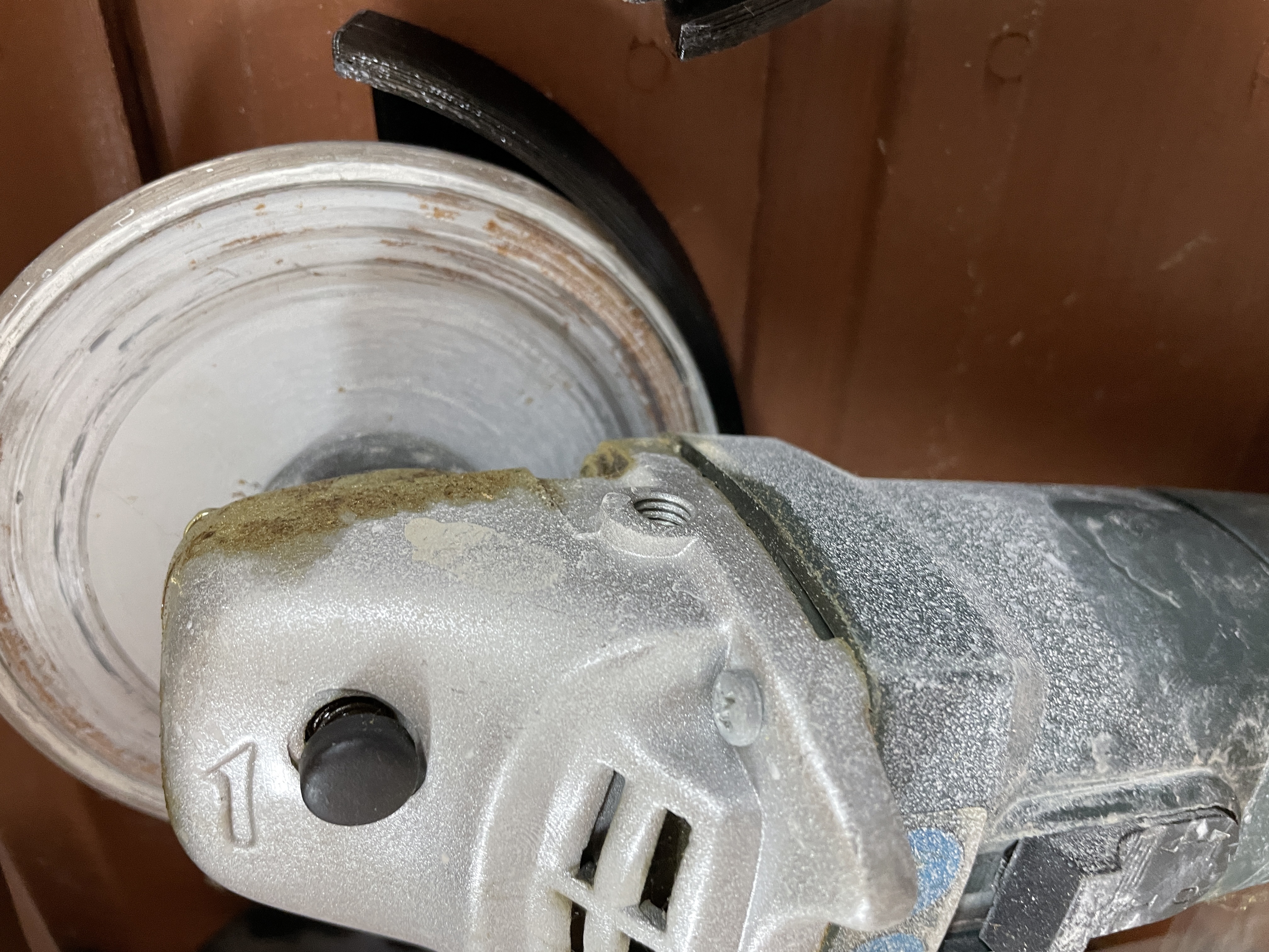 Wandhalterung Winkelschleifer - Wall mount angle grinder