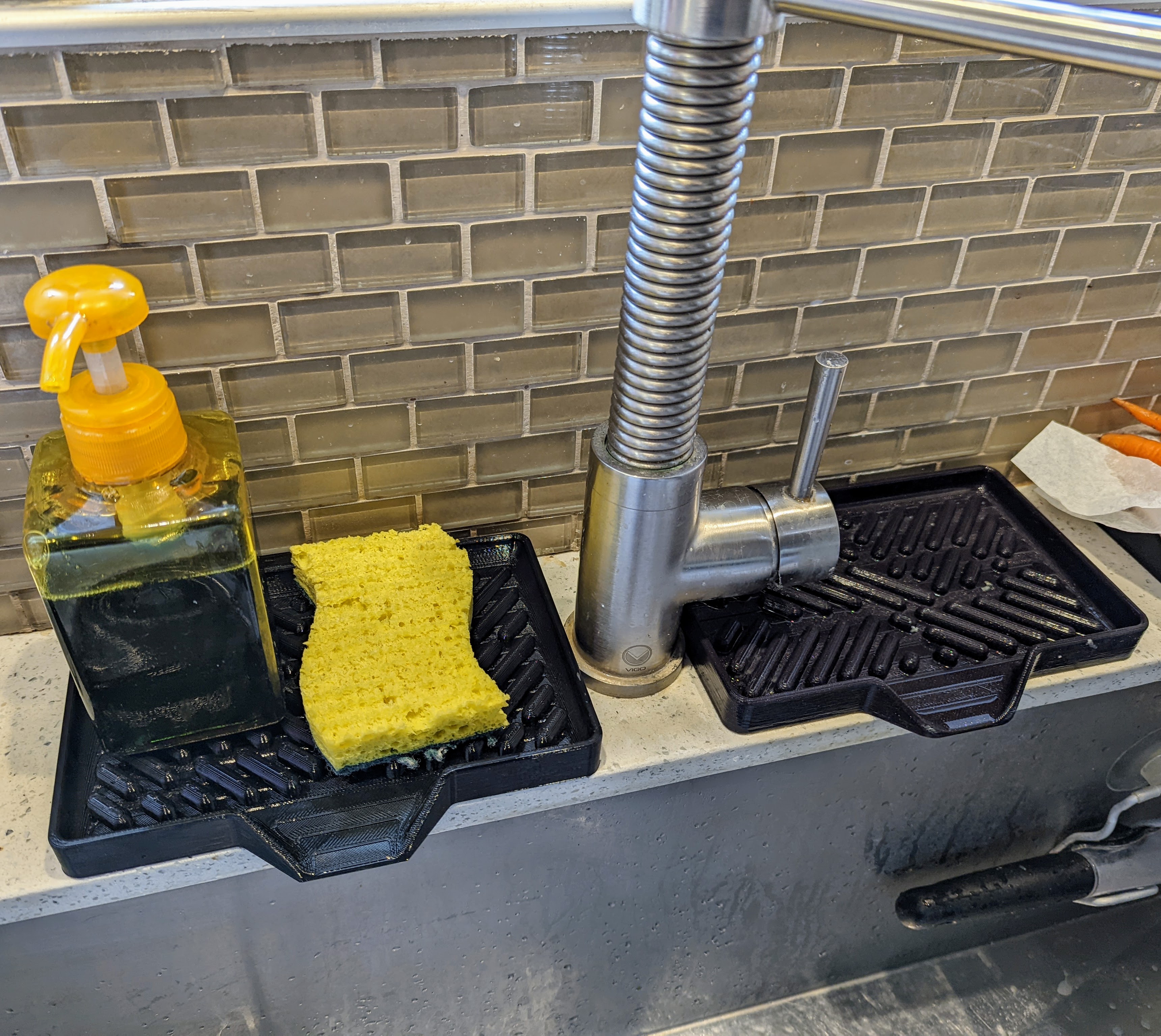 Kitchen/Bathroom Draining Soap Tray