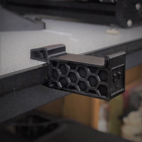 Headphone Deskmount Interference Fit