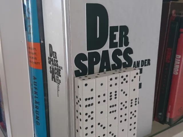Dice Bookend