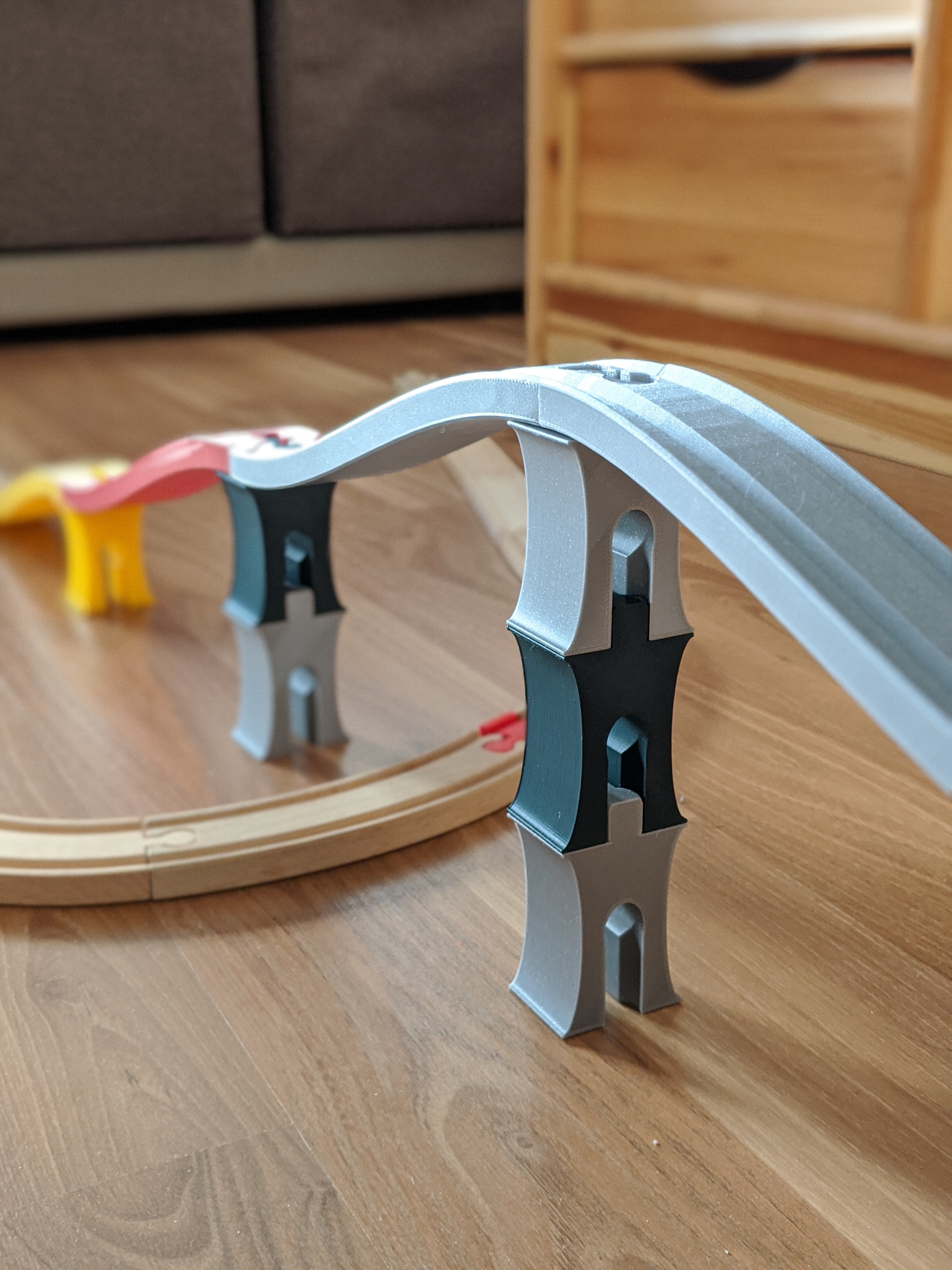 Bridge pillar for Ikea/Brio train track