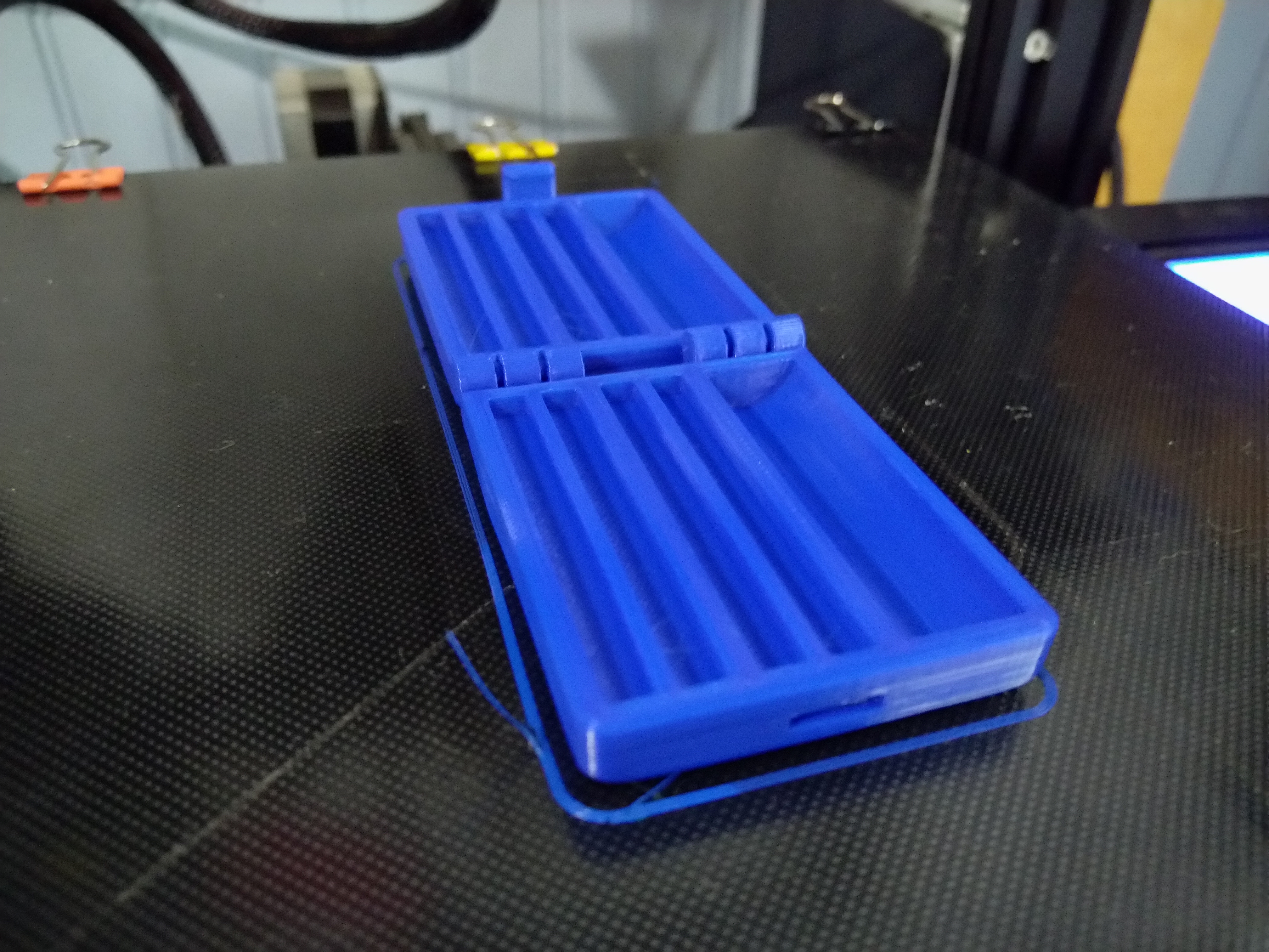 Miniatura 2 do modelo 3D Pocket Screwdriver Bit Holder