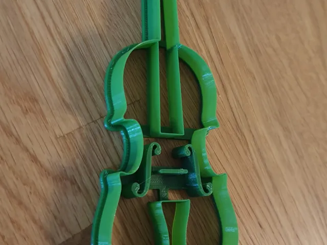 Violin cookie cutter