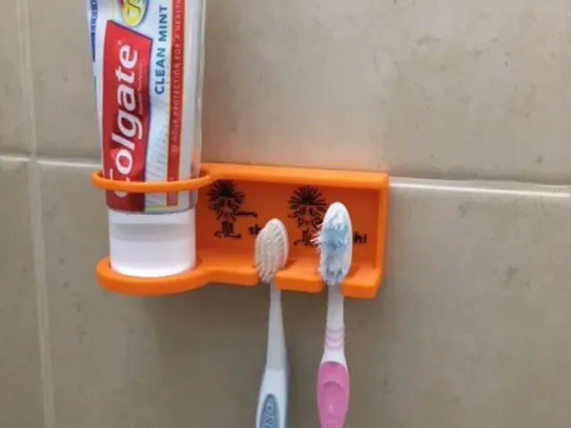 toothpast brush holder