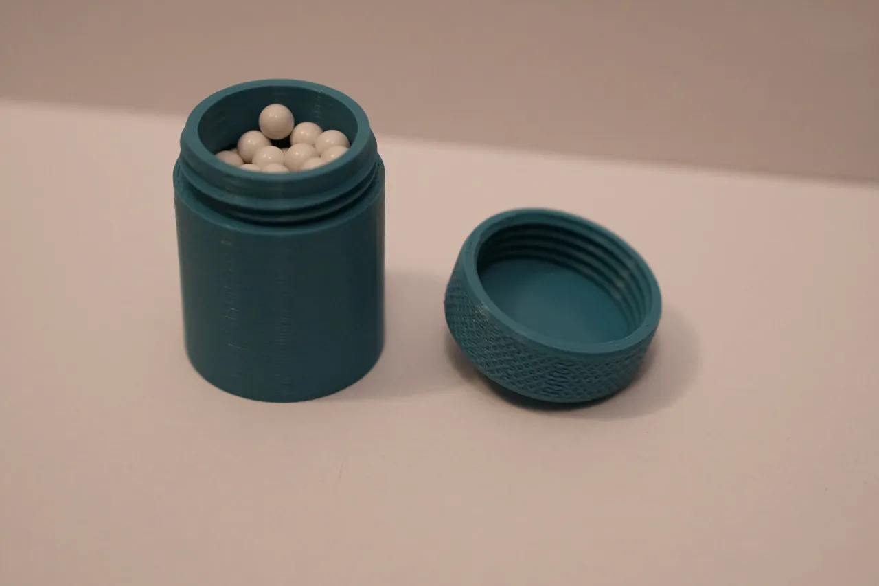 Threaded container by Pan_Barszczyk | Download free STL model ...