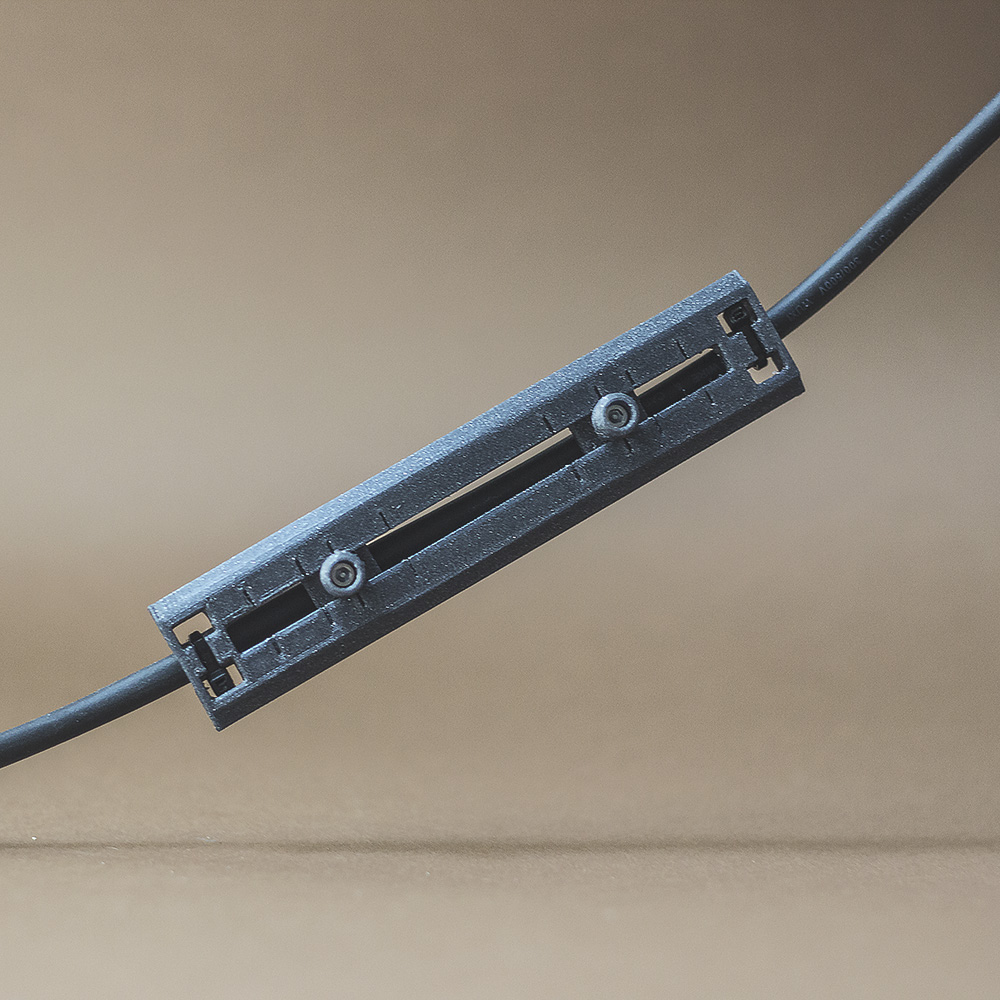 sandpaper mounting applicator