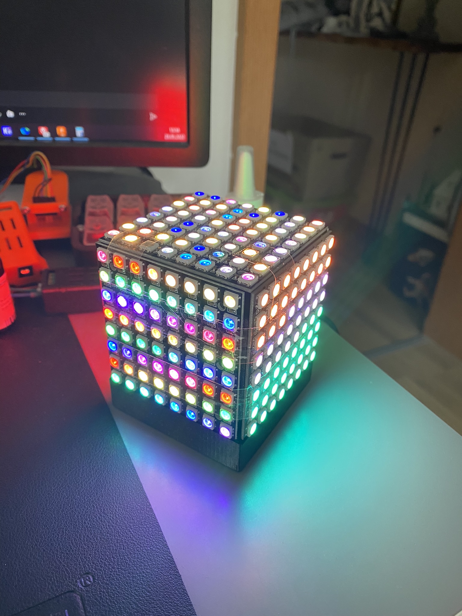 LED matrix cube