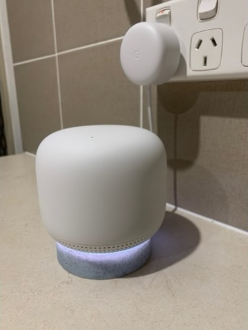 Google Nest wifi point stand