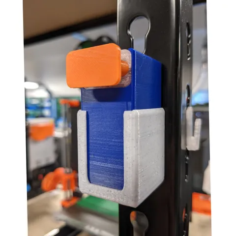 Keyhole Holder for Filament Clipper