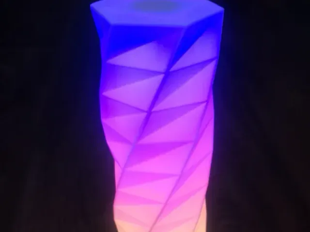 Twisted Lamp 2.0 - no base, all lamp