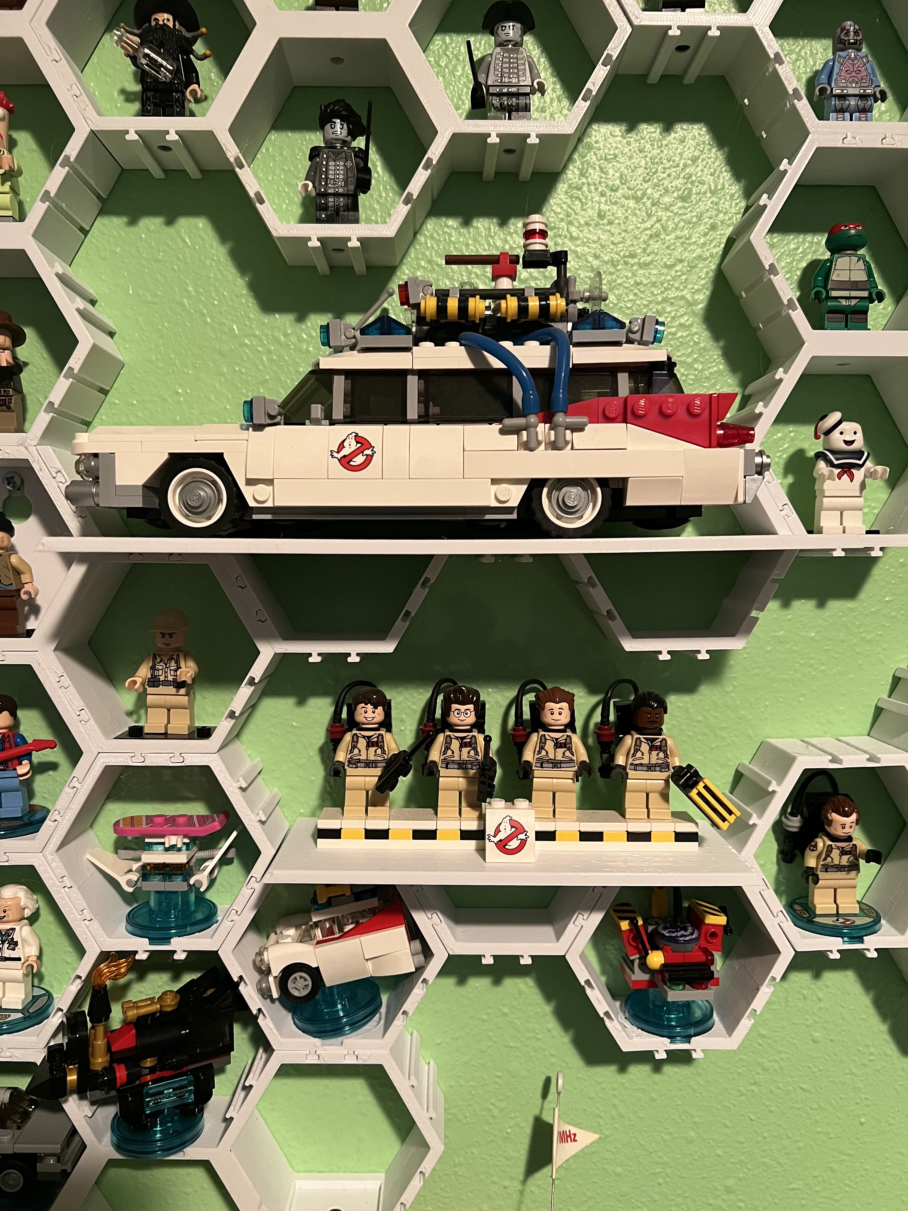 LEGO Hexagon Ecto-1 / Speed Champions Shelf