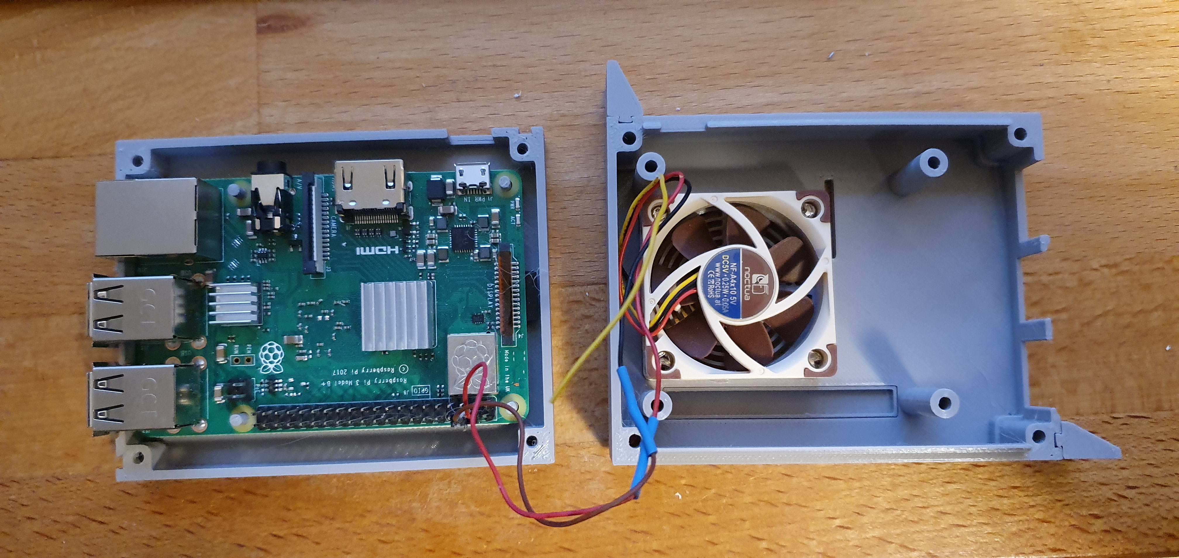 Raspberry PI 3B+ case with space for 40x10 5V fan Noctua NF-A4x10