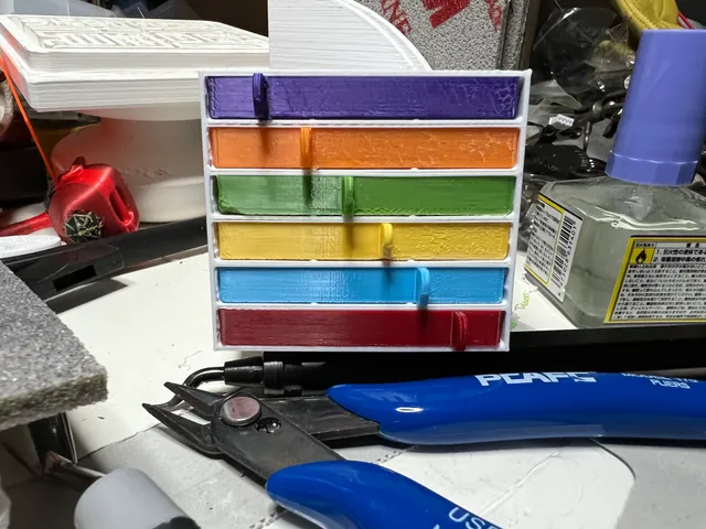 Micro chest of drawers