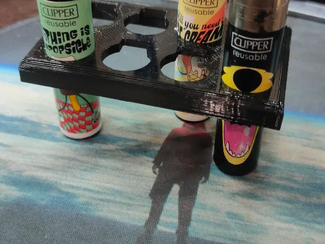 Clipper 2x4 holder