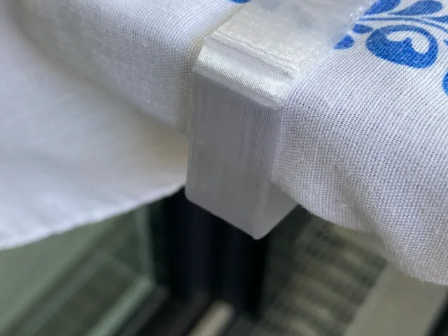 tablecloth clamp