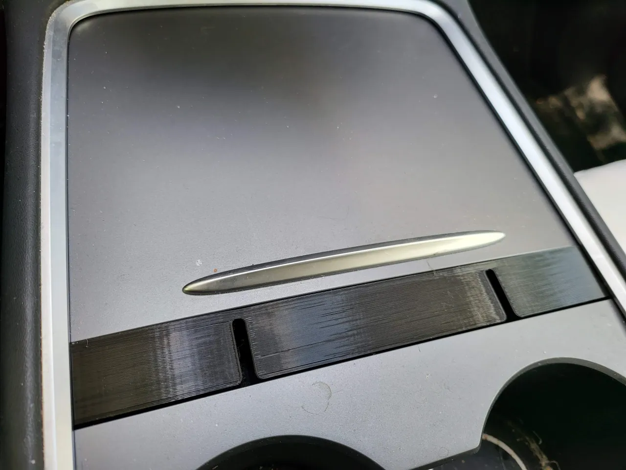 Tesla model Y center console cable holder by ben_bionic | Download free ...