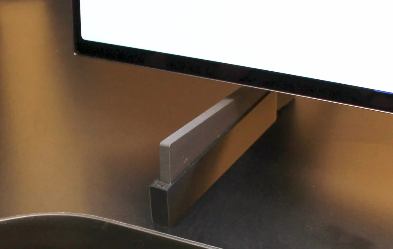 42 C2 LG OLED TV stand tilt sleeve feet by Johnno, Download free STL  model