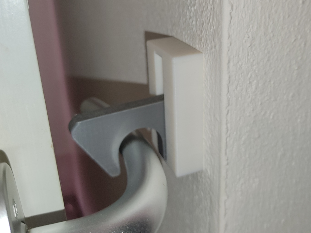 Miniatura 2 do modelo 3D Window/Door Handle Holder