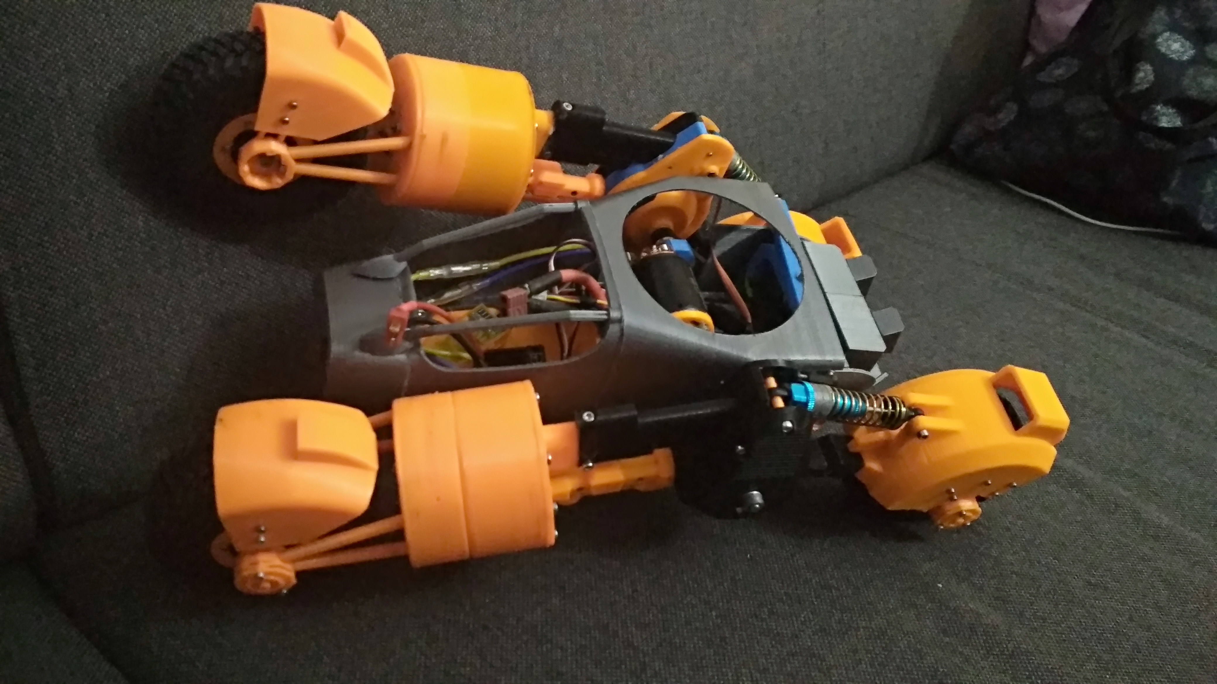 Miniatura 15 do modelo 3D RC Buggy Outrunner (Borderlands)
