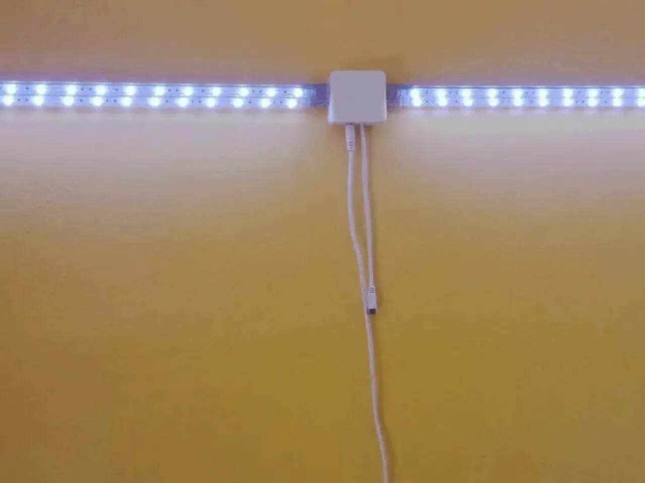Simple wall light from Tween Light RGB strips TheParrotGuy | Download free model | Printables.com