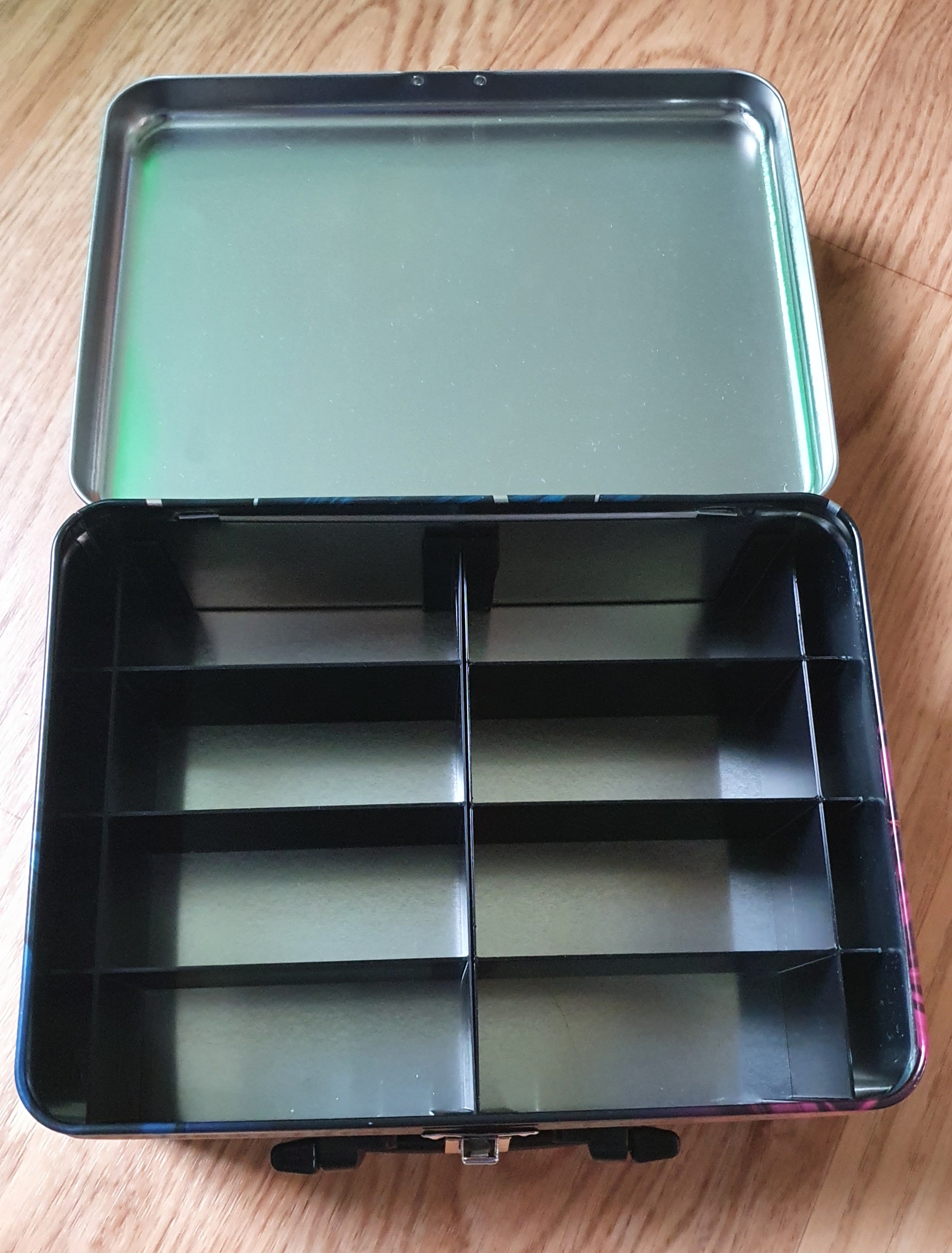 Pokémon Lunchbox Tin Divider