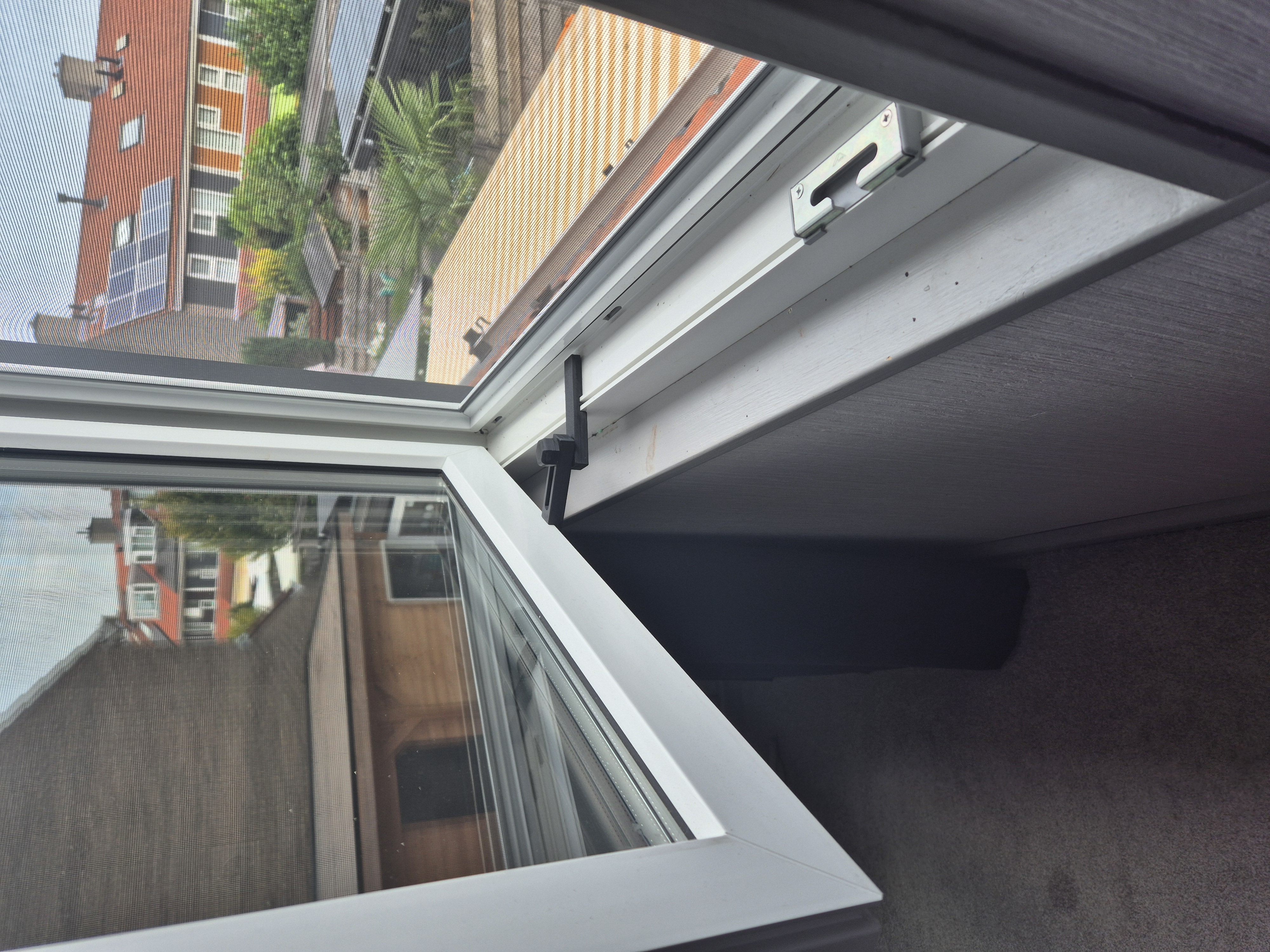 Miniatura 3 do modelo 3D Adjustable door/window stop