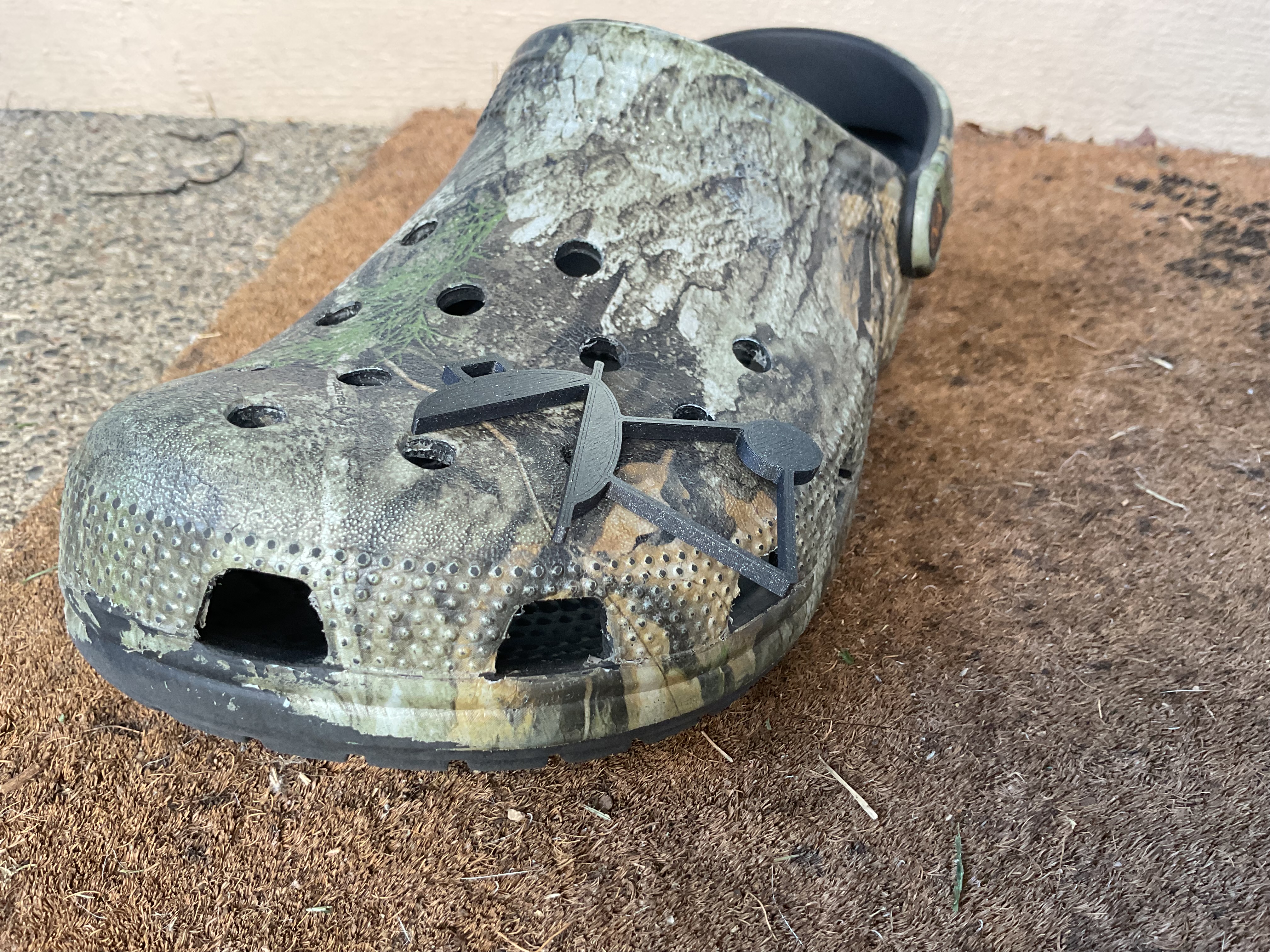 grill clog charm