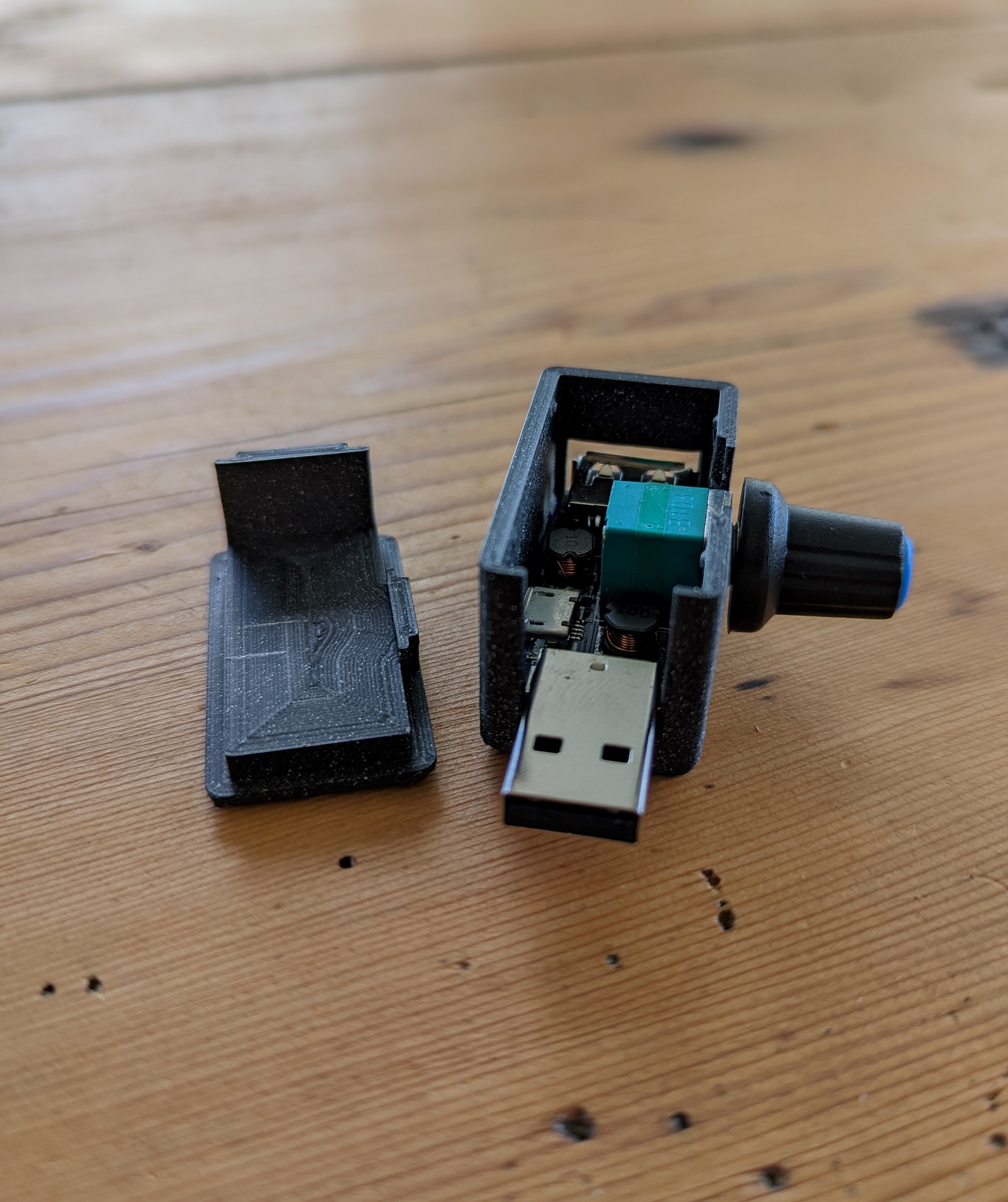 Miniatura 5 do modelo 3D USB Fan Controller Case